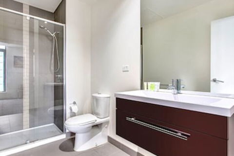 MJ Shortstay Bank Apartments - Accommodation Directory 5