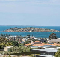 Encounter Beach House with stunning views - Accommodation Directory