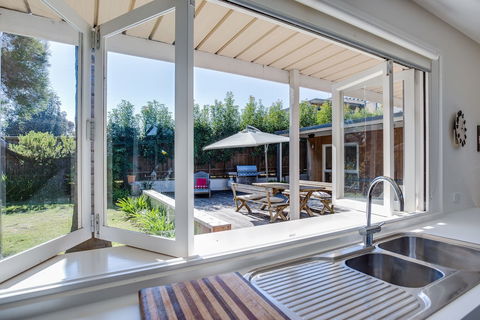 Portsea Place - Accommodation Directory 0