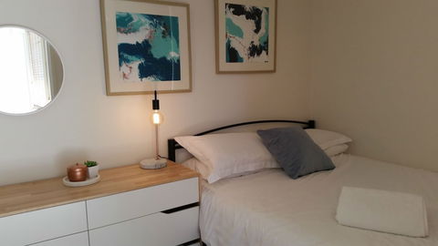 Twin Towers 504B - Accommodation Directory 4