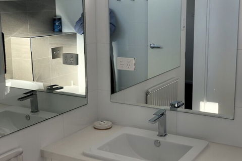 Twin Towers 502A - Accommodation Directory 7