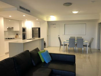 Four Bedrooms Apartment - Accommodation Directory 4