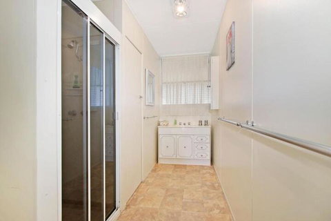 Delany Surprise Pet Friendly House - Accommodation Directory 0