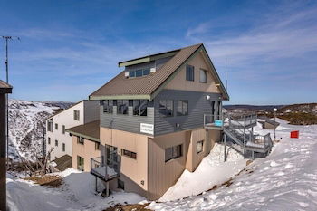 Alpine Haven 6 - Accommodation Directory 4