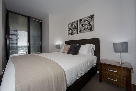 Accommodate Canberra - Manhattan - Accommodation Directory 2