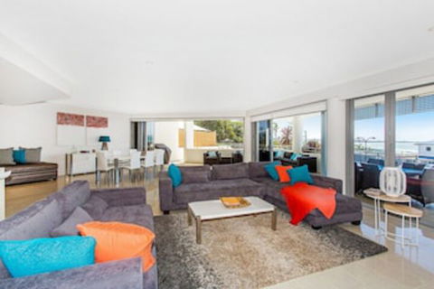 KINGSCLIFF OCEAN FRONT TERRACE 4 - Accommodation Directory 0
