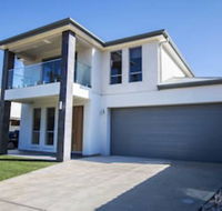 The Races - Swanport - Accommodation Directory