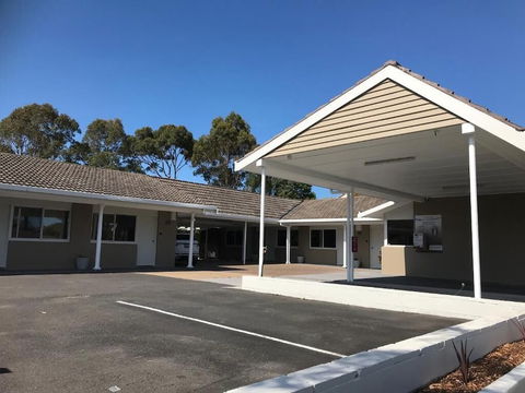 Ulladulla Motel - Accommodation Directory 0