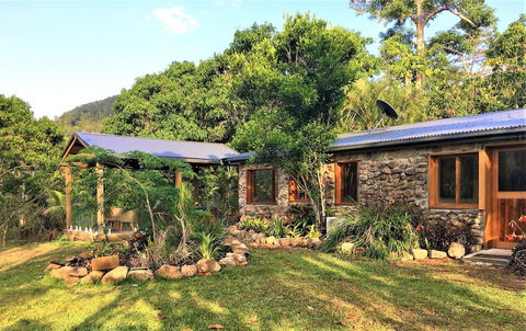 Palm Grove Rainforest Retreat - Accommodation Directory 1