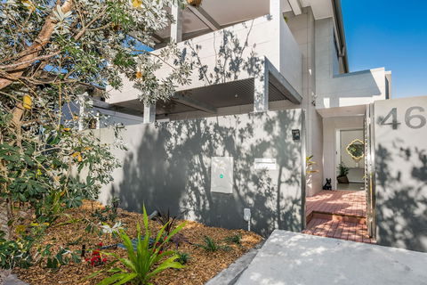 A PERFECT STAY - Catalina's - Accommodation Directory 0