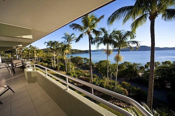 Lagoon 006 On Hamilton Island - Accommodation Directory 0