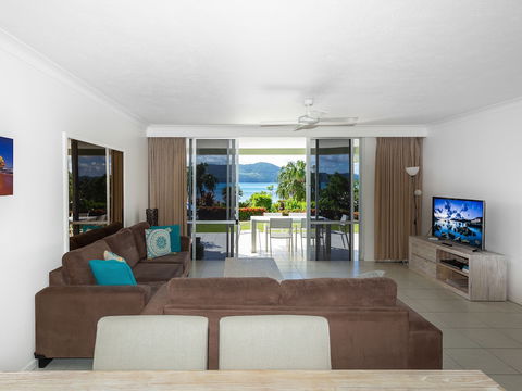 Lagoon 006 On Hamilton Island - Accommodation Directory 1
