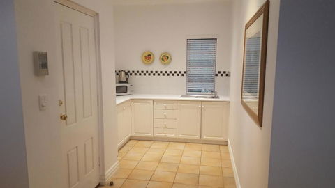 Two Sisters Chalets - Accommodation Directory 4