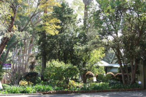 Two Sisters Chalets - Accommodation Directory 0