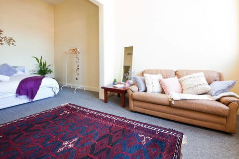 WB319 Chatswood Charmer Roomy 3 Bed Apartment - Accommodation Directory 2