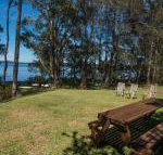 Tuppys on the Lake - Accommodation Directory