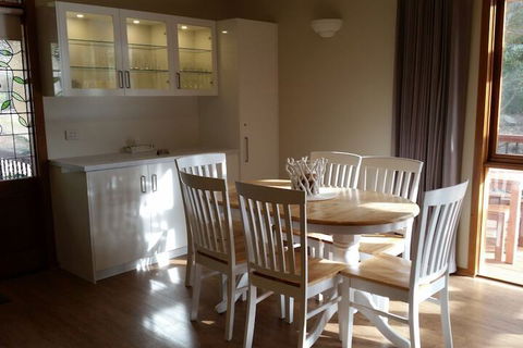 Day Dream Cottage - Accommodation Directory 5
