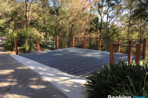 Avalon Tree House - Accommodation Directory 4