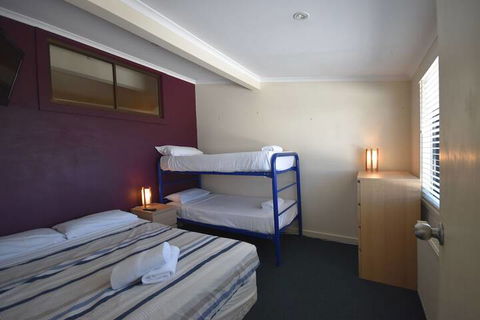 Alpine Heights 9 - Accommodation Directory 2