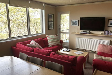 Snowflake 14 - Accommodation Directory 2