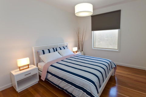 Amaroo - Accommodation Directory 4