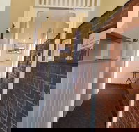 Courthouse Bar  Grill - Accommodation Directory