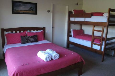 Delatite Apartments Merrijig - Accommodation Directory 5