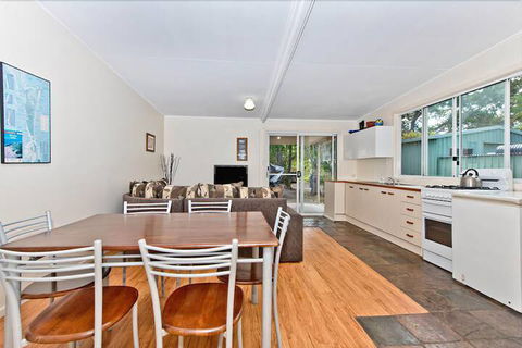 The Jetty At Cowan Cowan - Accommodation Directory 3