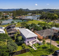 A PERFECT STAY Sunset Beach Summer Breeze - Accommodation Directory
