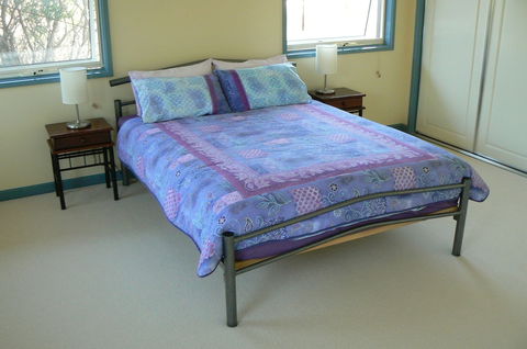 Sandy Point Beach Escape - Accommodation Directory 3