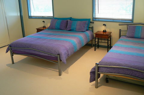 Sandy Point Beach Escape - Accommodation Directory 4