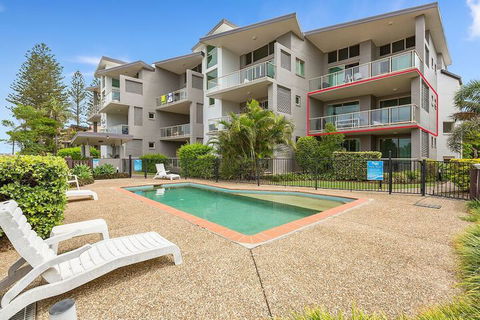 BEACH BLISS LUXURIOUS APARTMENT With POOL - Accommodation Directory 0