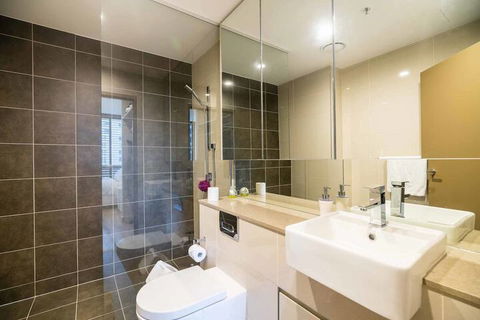 Fabulous City 2 BDR Apt In New Building - Accommodation Directory 4