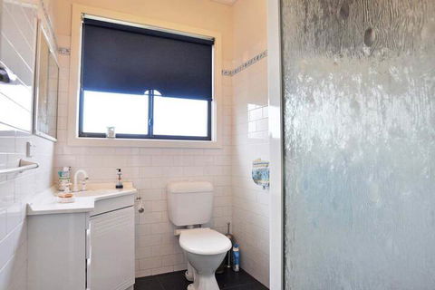 Aqua Escape On Anderson Free Wifi & Netflix PET Friendly - Accommodation Directory 6