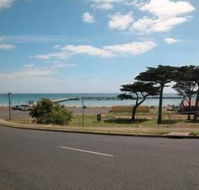 Portarlington Holiday Units  Pool - Accommodation Directory