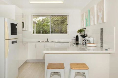 Unit 1 / 14 Tamarindus Street Marcoola Beach Pet Friendly 300 BOND Linen Supplied - Accommodation Directory 7