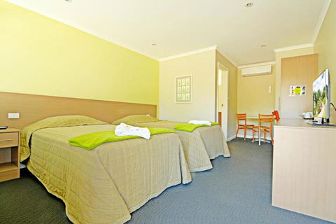 Heritage Hotel - Accommodation Directory 6