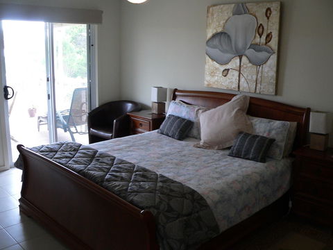 Lantauanan - Accommodation Directory 5