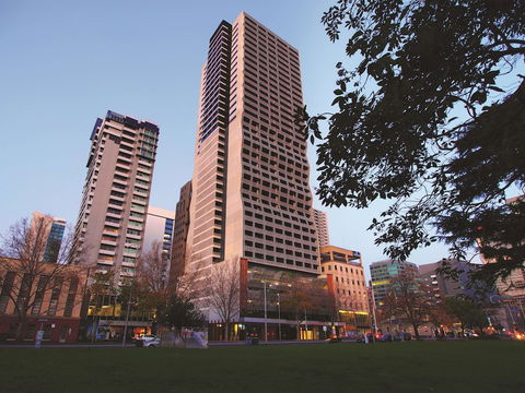 Oaks Melbourne On William Suites - Accommodation Directory 2