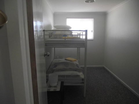 Aly's Cottage - Accommodation Directory 5
