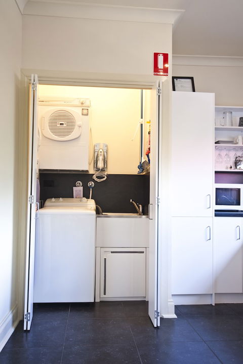 Lotte's Cottage - Accommodation Directory 1