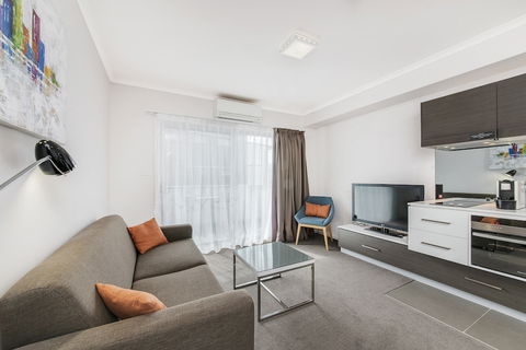 Abode Tuggeranong - Accommodation Directory 6