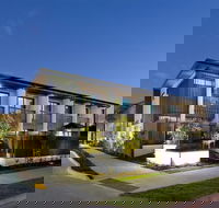 The Glen Hotel  Suites - Accommodation Directory