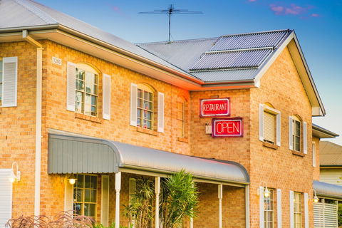 Coopers Colonial Motel - Accommodation Directory 1