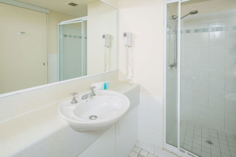 Miami Beachside Holiday Apartments - Accommodation Directory 5