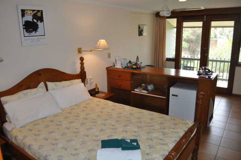 The Fig Tree B & B - Accommodation Directory 6
