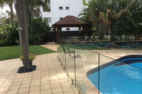 Burleigh Palms Holiday Apartments - Accommodation Directory 2