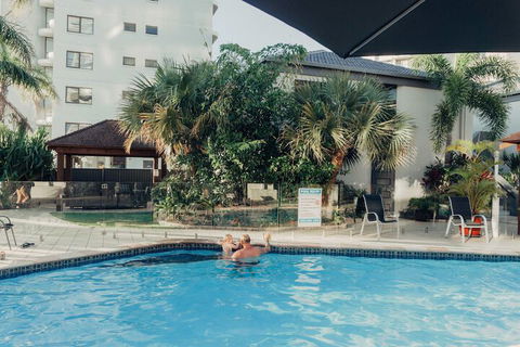 Burleigh Palms Holiday Apartments - Accommodation Directory 3