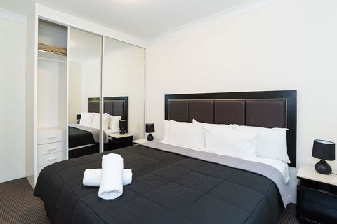Eastwood Furnished Apartments - Accommodation Directory 6