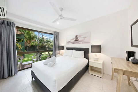 Unit 01 The Noosa Apartments - Accommodation Directory 6